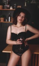 Анкета проститутки christina - Фото 1, район Центральный, 19 год, №12308